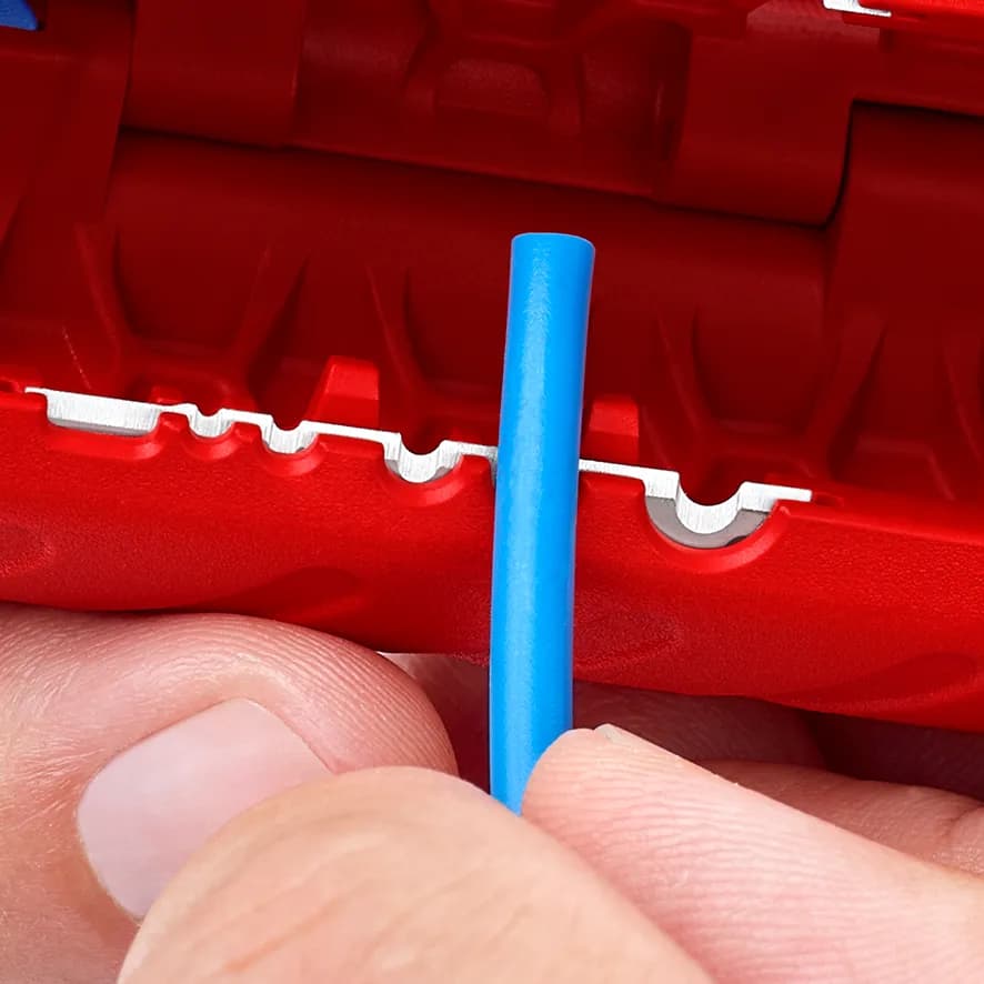 Knipex 902202SB Spiral Kablo Kesme Ve Sıyırma Aleti 100 mm thumbnail 3