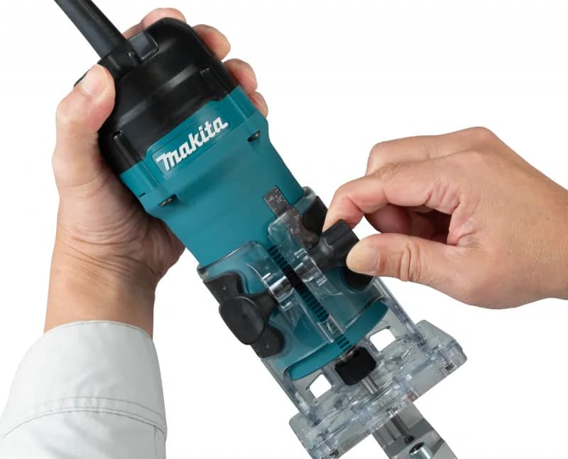 Makita 3711 Formika Tıraşlama Makinası thumbnail 3