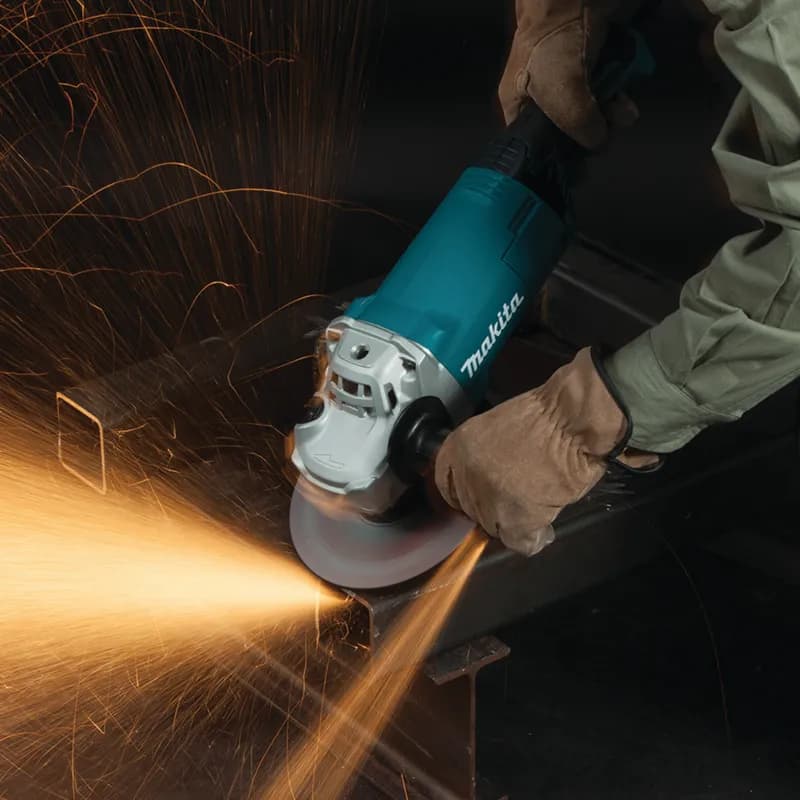 Makita GA7060 Büyük Taşlama thumbnail 3