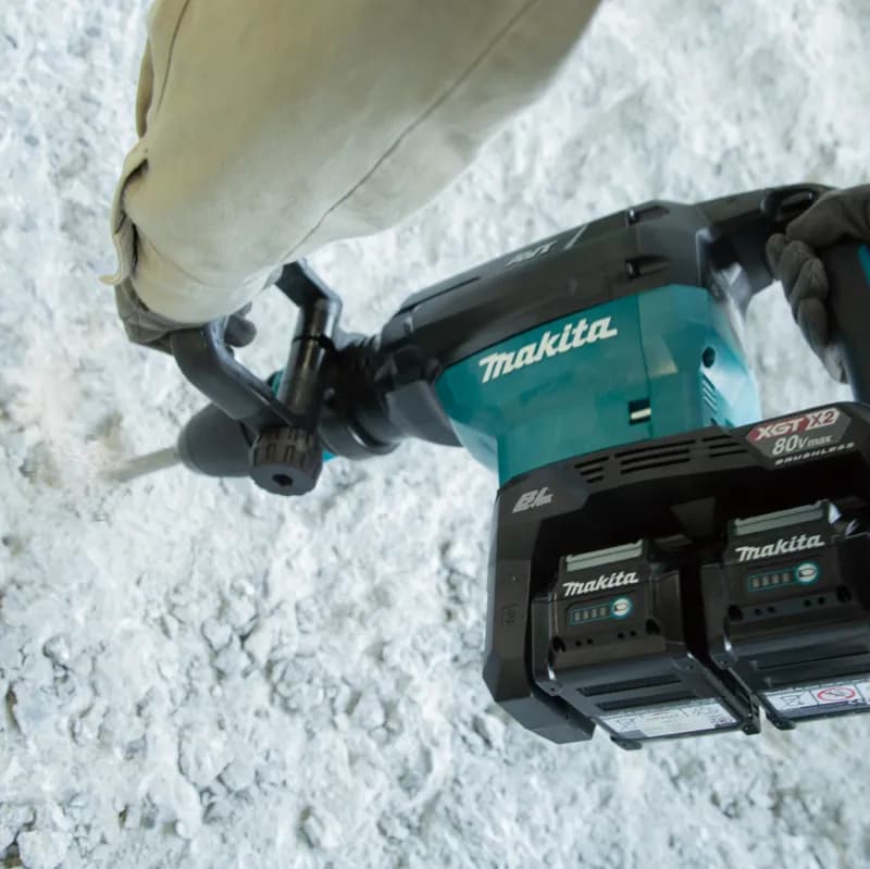 Makita HM002GZ03 Elektropnömatik Kırıcı 40V thumbnail 3